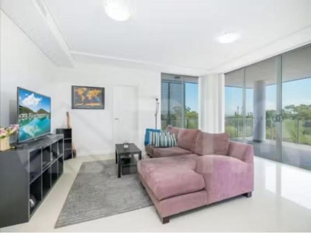 Cheap 1 BR 2301/39 Rhodes Street, Hillsdale Apartment for rent.