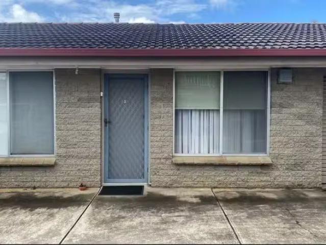 New 1 BR 2/3 Wolseley Grove, Bell Post Hill, VIC 3215 Unit f.