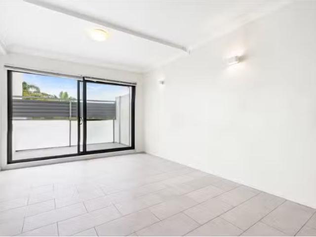 New 1 BR 3/605 King Street, Newtown Apartment for rent Listed.