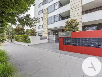 Unique 1 BR 37/35 Chandler Street, Belconnen, ACT 2617