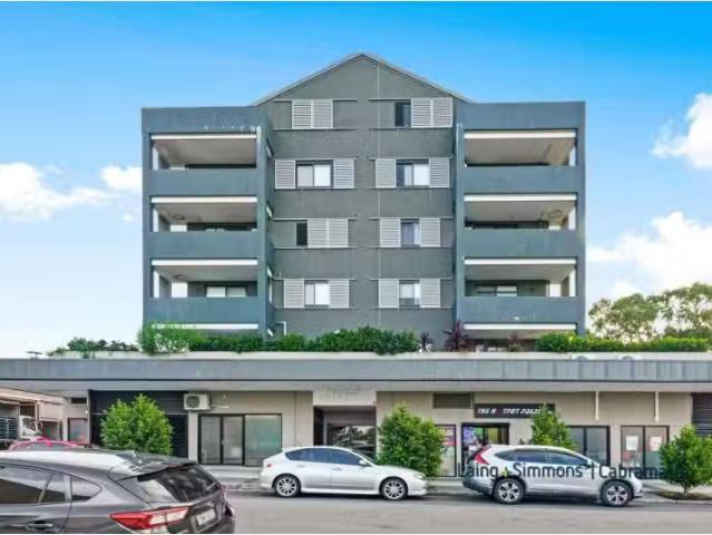 Just in! 1 BR 301/45 47 Peel Street, Canley Heights Apartment.