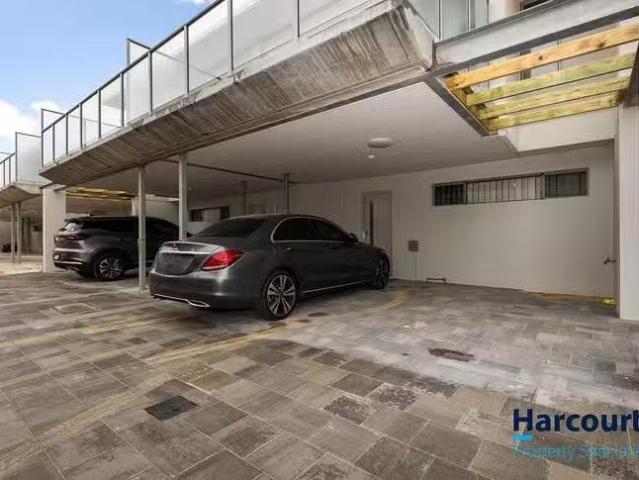 For Rent! 1 BR 3/30 Bent Street, Cannington, WA 6107
