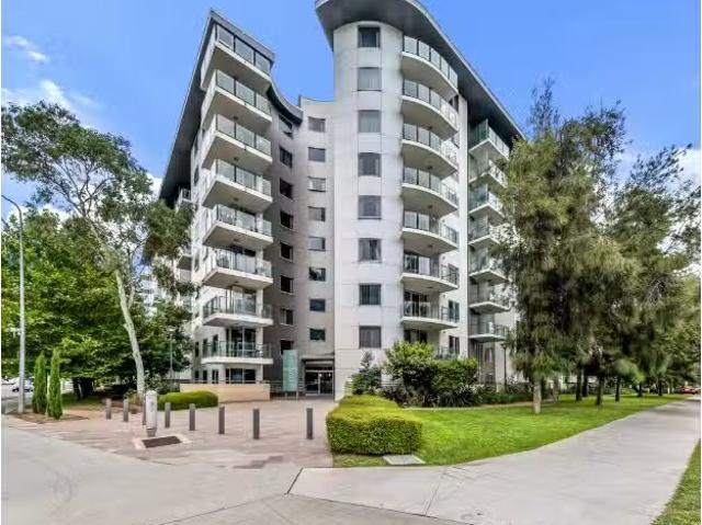 For Rent! 1 BR 33/77 Northbourne Avenue, TURNER Apartment for.