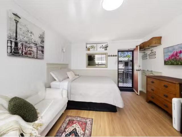 Unique 1 BR 46/595 Willoughby Road, Willoughby Apartment for r.