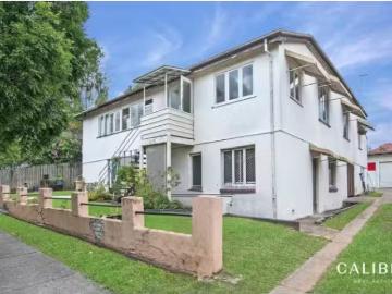 Just in! 1 BR 4/11 Leonard Street, Woolloongabba Apartment for.