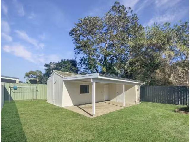 For Rent! 1 BR 55a Tomaree Road, SHOAL BAY House for rent Lis.