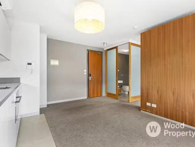 Just in! 1 BR 511/157 Fitzroy Street, St Kilda, VIC 3182