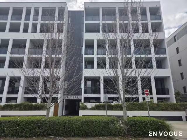 Just in! 1 BR 62/109 Canberra Avenue, Griffith Apartment for r.