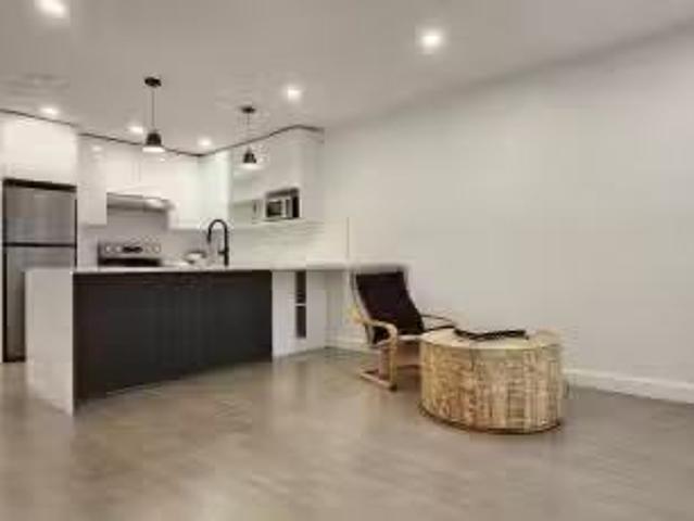Just in! 1 BR 8428 Av. Papineau, Montréal Ahuntsic Cartiervil.