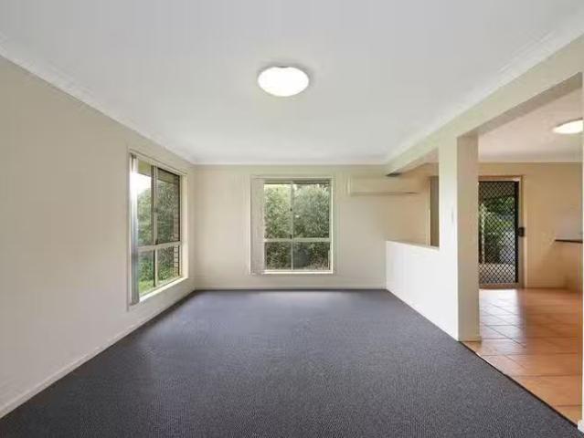 Rental! 1 Dane Court, Manly West, QLD 4179