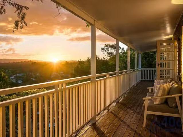 For Rent! 1 Jamner Street, Chapel Hill, QLD 4069