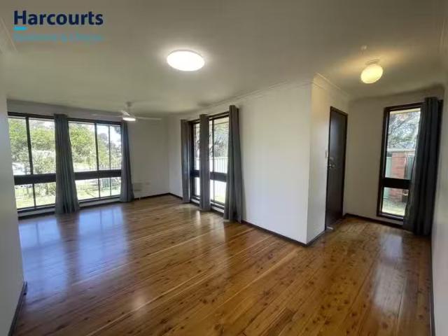Cheap 1 Kanimbla Avenue, CHARMHAVEN, NSW 2263 House for Rent