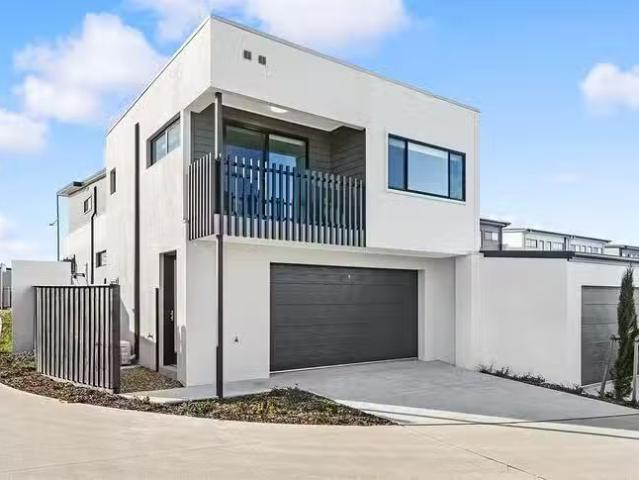 Just in! 1 Plough Street, Austral, NSW 2179