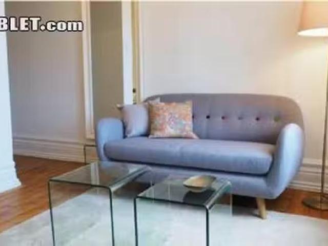 Deal! 1 Room 2000 Apartment 1 bedrooms in Plateau Mount Royal