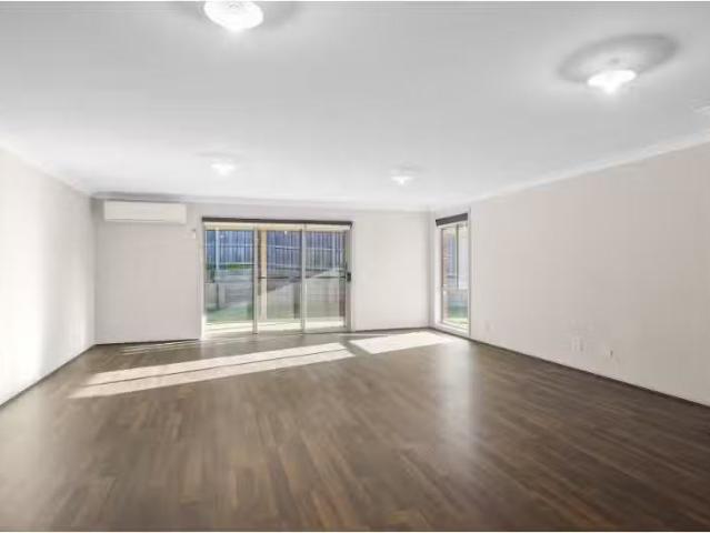 New 1 Wiles Place, MOSS VALE House for rent Listed by Sam Bai.