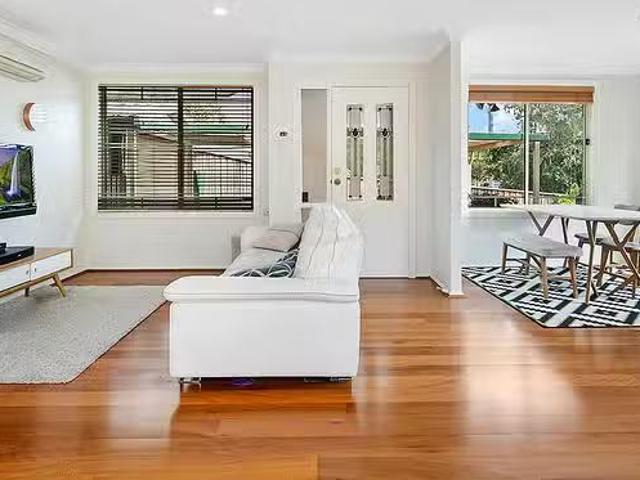 For Rent! 1A Dean Street, West Pennant Hills, NSW 2125