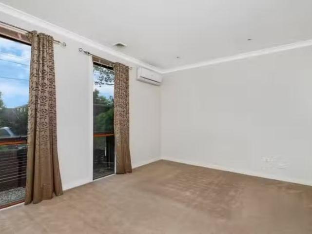 Charming 1A La Frank Street, Burwood VIC 3125 Townhouse For.