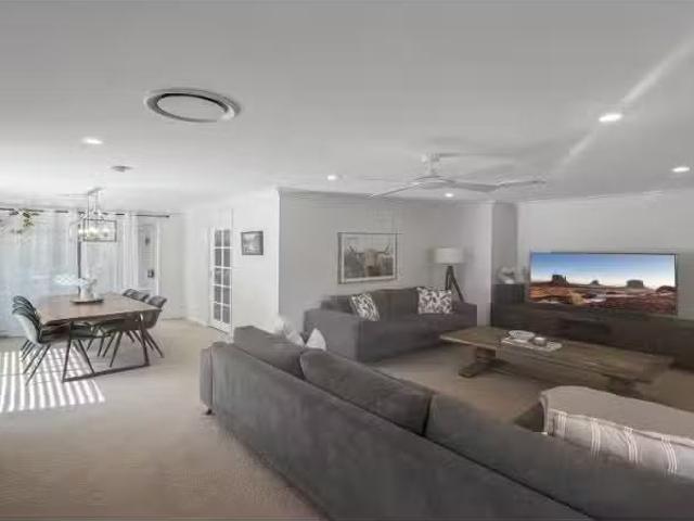 Cheap 23 Wentworth Avenue, Mudgee House for rent Listed by Ki.
