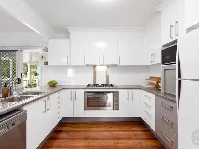Cozy 23 Akaroa Avenue, Geebung, QLD 4034