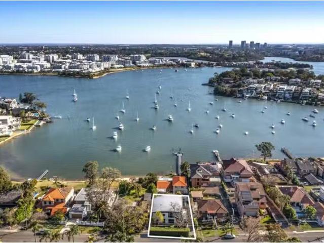 Deal! 23 Beach Street, Tennyson Point House for rent Listed b.