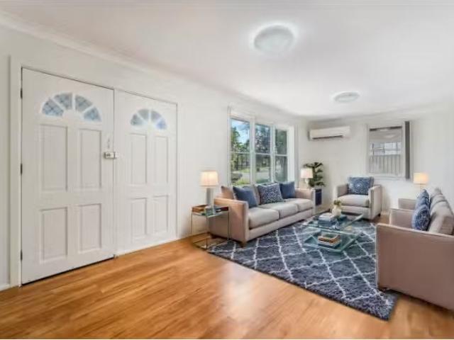 Cheap 23 Hillview Parade, LURNEA House for rent Listed by One.