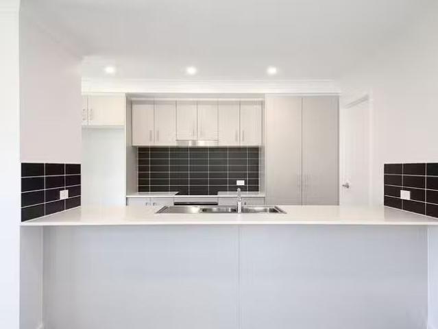 Just in! 23 Little Court, Morayfield, QLD 4506