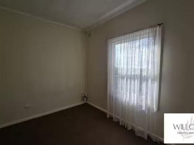 Deal! 23 Railway Road, Kapunda, SA 5373