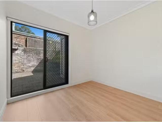 Cozy 202 Trafalgar Street, Annandale House for rent Listed by.