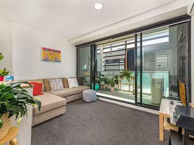 Cheap 205/68 Gadd Street, Northcote VIC 3070