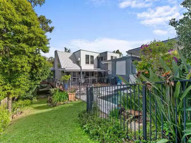 Cheap 20 Stralock Street, Chapel Hill, QLD 4069