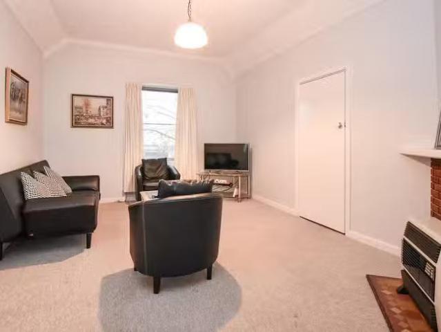 Charming 2/10 Summer Street, Orange, NSW 2800