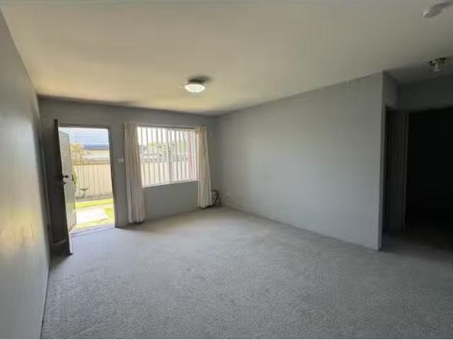 Charming 2/11 Alice Street, Woonona Apartment for rent Listed.