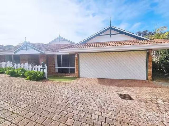 Deal! 2/11 Preece Court, Forrestfield, WA 6058
