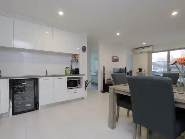 For Rent! 2/129 Briggs Street, Kewdale, WA 6105
