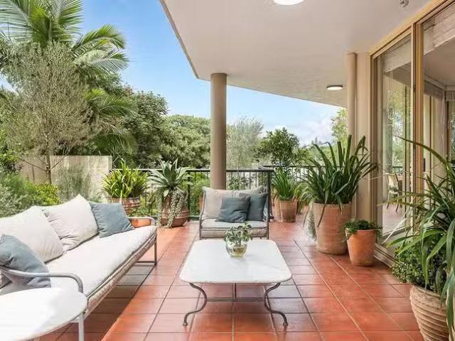 Cheap 2/130 Oxlade Drive, New Farm, QLD 4005