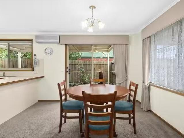 Cozy 2/130 South Valley Road, Highton, VIC 3216