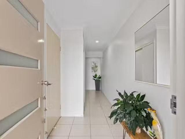 Deal! 2/14 Fulmar Court, Burrum Heads, QLD 4659