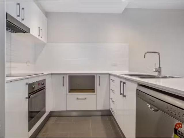 For Rent! 2/15 Strangways Street, Curtin Apartment for rent L.