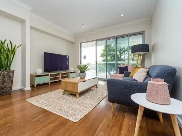 Cozy 2/164 Riseley Street, Booragoon, WA 6154