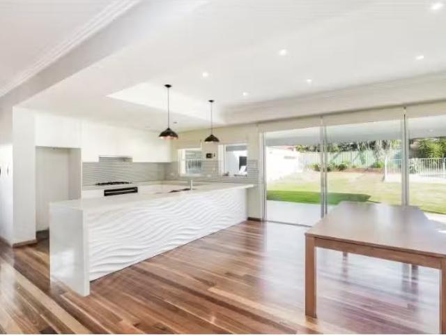 Unique 216 Burraneer Bay Road, CARINGBAH SOUTH House for rent.