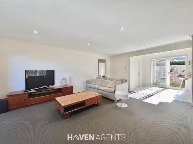 New 2/16 Omar Street, Caulfield South, VIC 3162