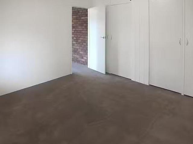 Cheap 2/17 Lachlan Close, Young, NSW 2594