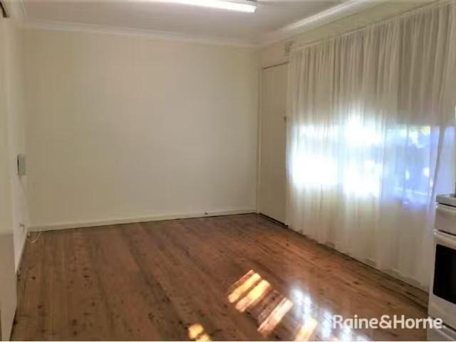 Nice 2/18 York Street, MAYFIELD Apartment for rent Listed by.