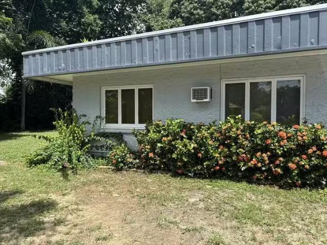 Cozy 21 23 Oak Street, Holloways Beach, QLD 4878