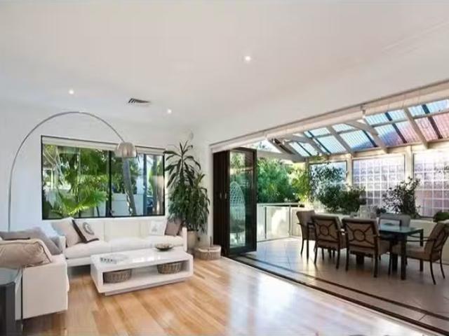 Cheap 21 Taro Street, Blakehurst House for rent Listed by Tom.