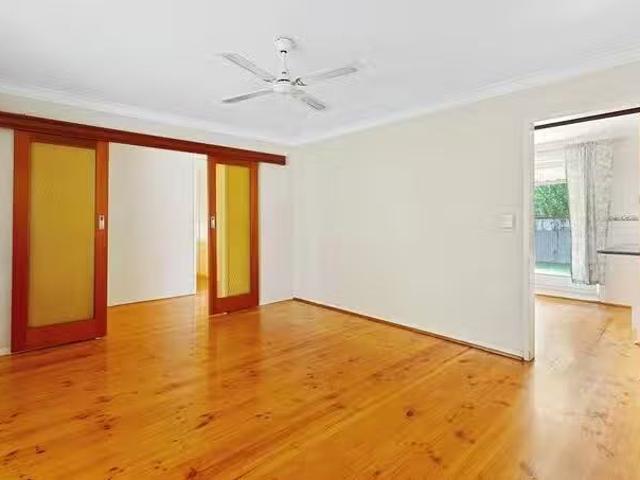 Deal! 21 Guernsey Crescent, Salisbury North, SA 5108