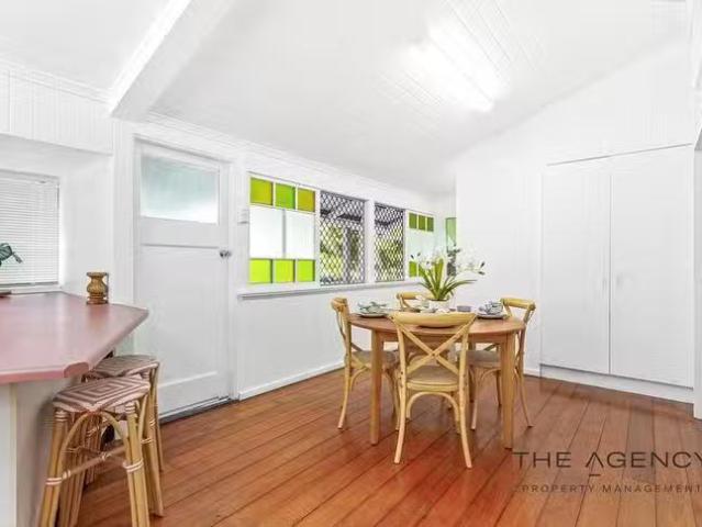 New 21 Main Street, Park Avenue, QLD 4701