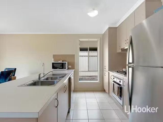 For Rent! 21 Peerless Road, Munno Para West, SA 5115