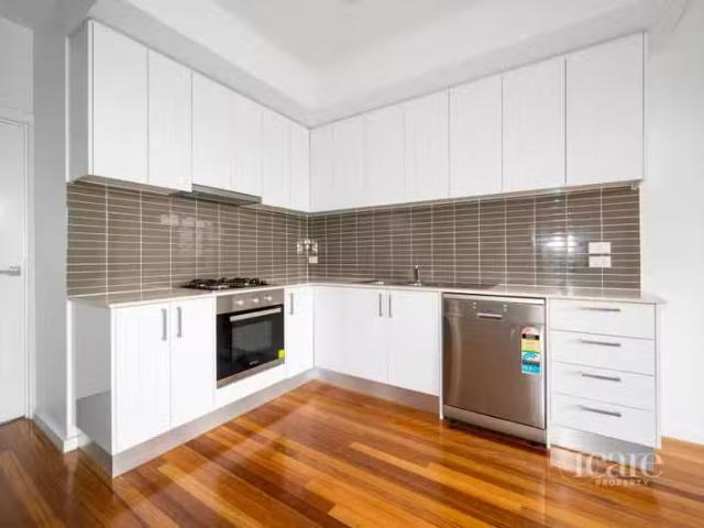 For Rent! 223 Duke Street, Sunshine North VIC 3020