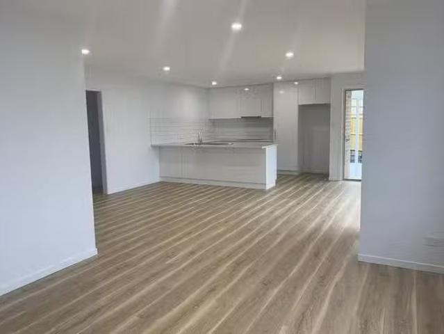 Nice 2/24 Ernest Road, Rokeby, TAS 7019